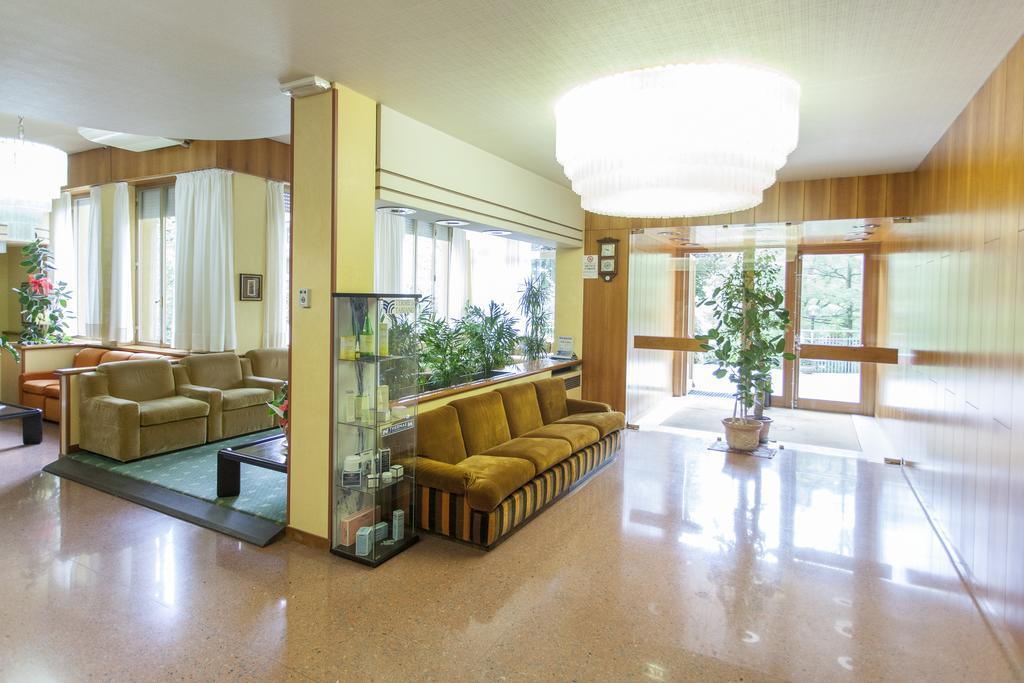 Hotel Rossini Tabiano Terme Екстер'єр фото