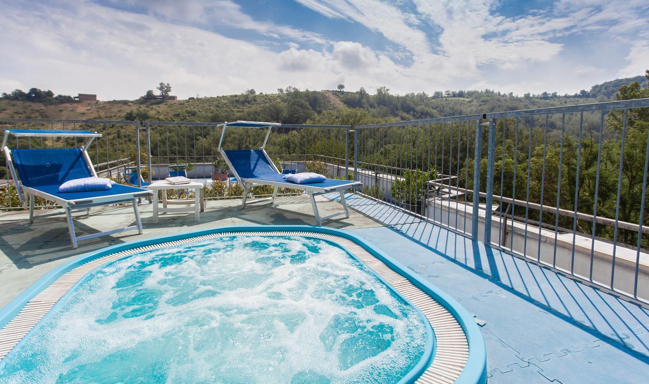 Hotel Rossini Tabiano Terme Екстер'єр фото