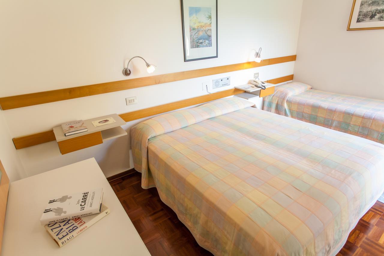 Hotel Rossini Tabiano Terme Екстер'єр фото