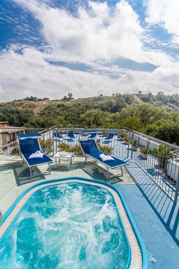 Hotel Rossini Tabiano Terme Екстер'єр фото