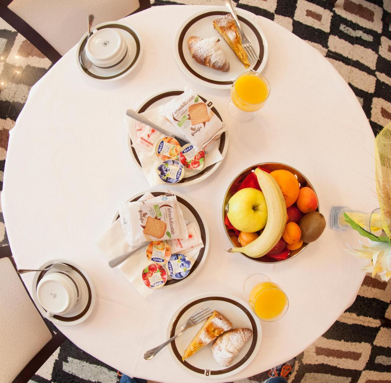 Hotel Rossini Tabiano Terme Екстер'єр фото